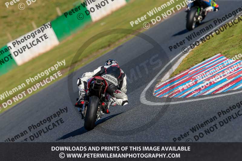 PJM Wedding Photography;enduro digital images;event digital images;eventdigitalimages;mallory park;mallory park photographs;mallory park trackday;mallory park trackday photographs;no limits trackdays;peter wileman photography;racing digital images;trackday digital images;trackday photos